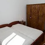 Gloria دوبروفينك